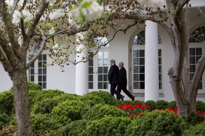 Администрацијата на Трамп сака да го скрати престојот за странските студенти и новинари во САД