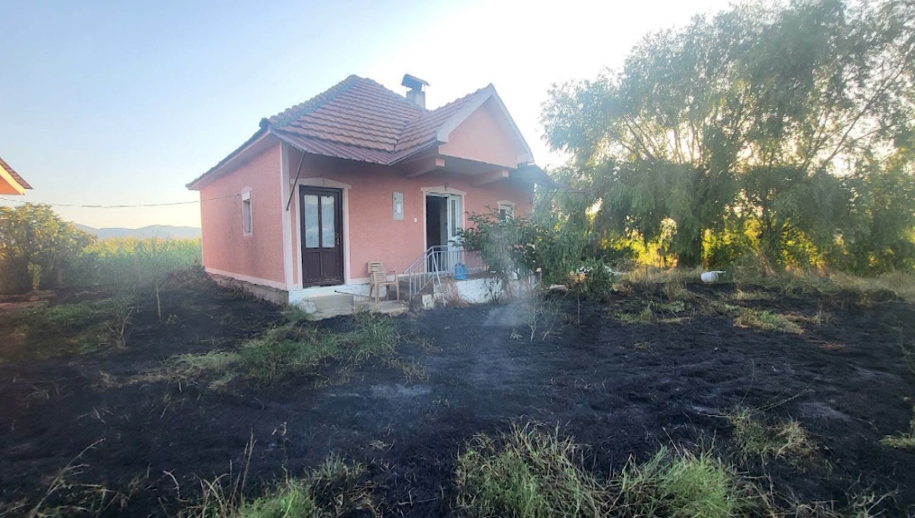Црквата во струмичко Бајково спасена од пожарот