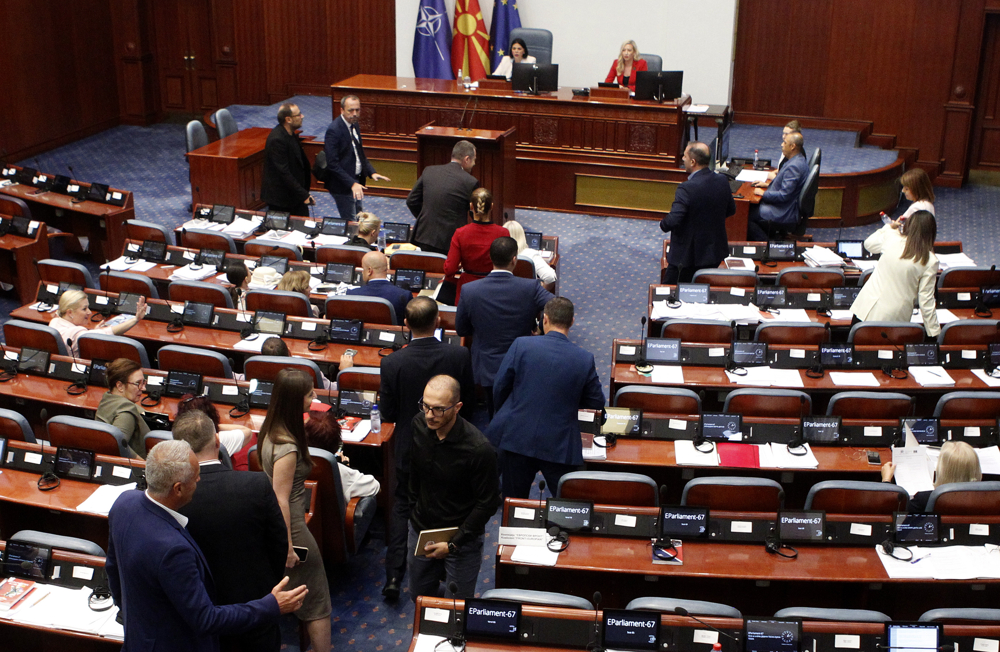 Собранието ќе ја продолжи 111. седница, на дневен ред и Законот за соодветна и правична застапеност