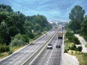 Првите километри од новиот автопат Тетово-Гостивар следната година, изјави Николоски