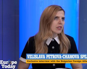 Бугарската шефица на дипломатијата бара изговори – санкциите против Рускиот патријарх ќе го хранат евроскептицизмот