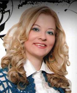 Денес роденден слави Марина Мијаковска – една од најистакнатите современи македонски писателки