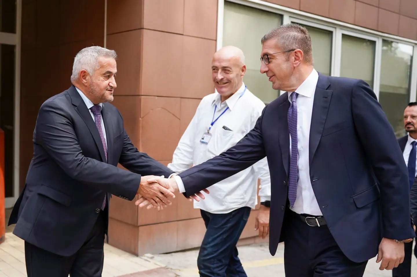 Според Клековски, Центарот за јавно здравје не е одговорен за масовното труење во Гостивар