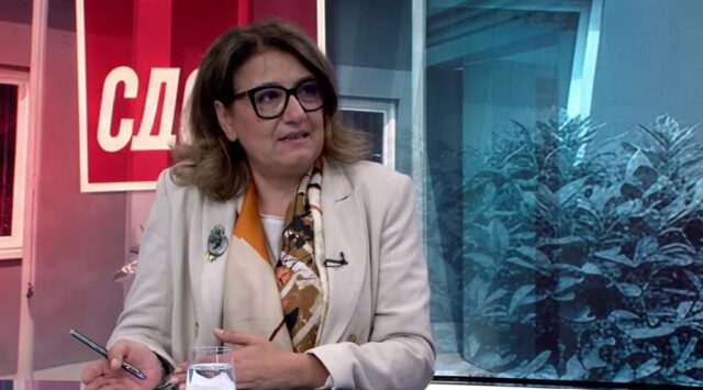 Очигледно колегите од мнозинството се охрабрени од премиерот, вели Тренчевска за навредите на Петкоска