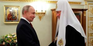 Патријархот Кирил го поврза Путин со Свети Владимир: „Заштитник на татковината и православието“
