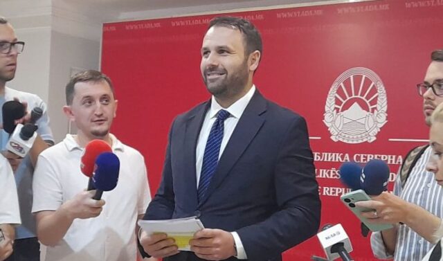Дурмиши: Работевме на задачи од ЕУ агендата и немавме време за потрошувачката кошничка, но анализите покажуваат дека засега цените се стабилни
