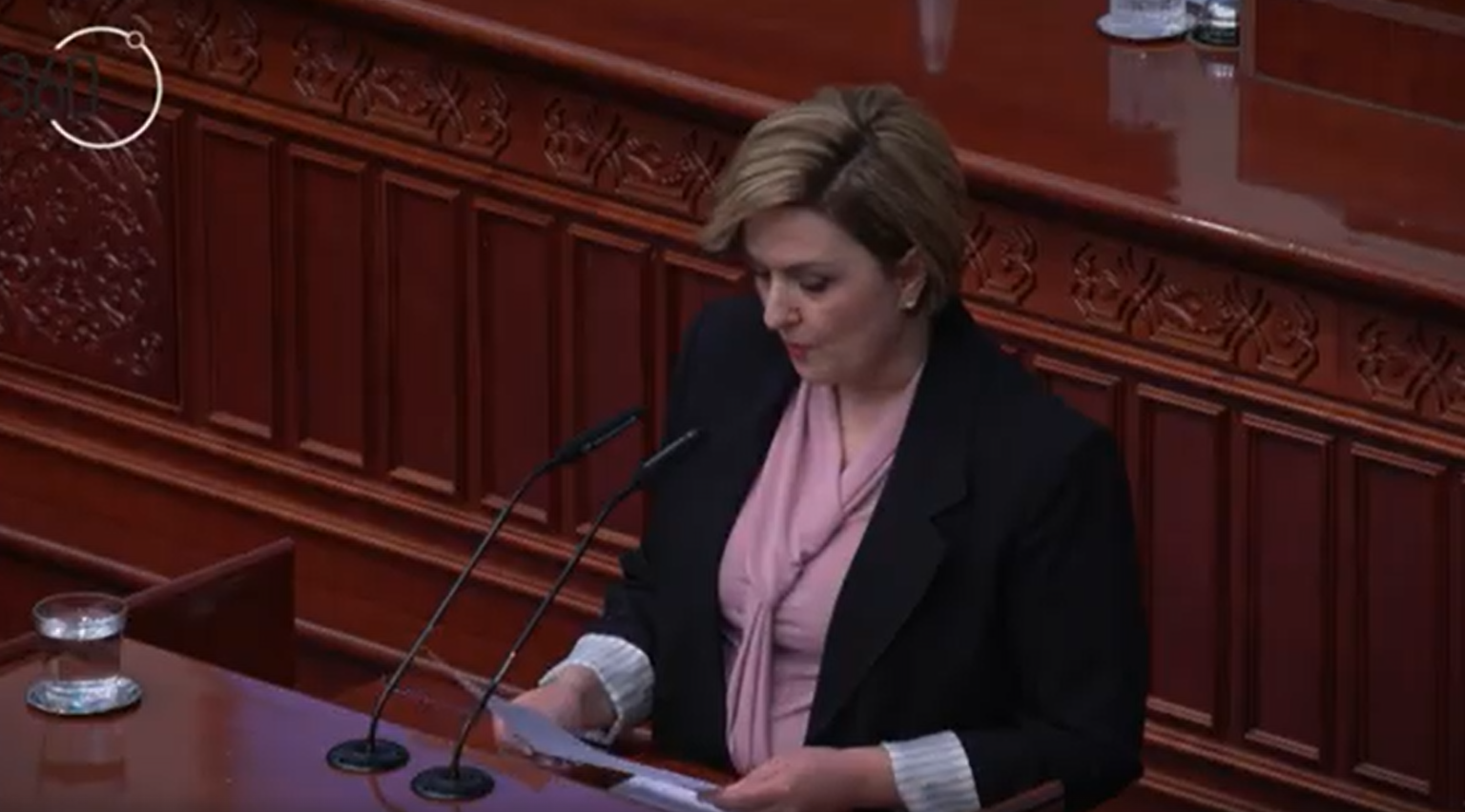 Пашоли: Владините измени се реорганизација на неуспесите, Влен ги предаде интересите на Албанците