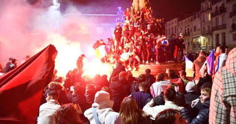 Прославата во Франција имаше и жртва, загина малолетничка