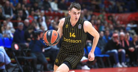 Баерн Минхен се збогува со Нено: Македонскиот ас се сели во Грција!