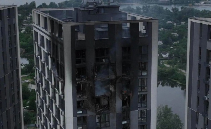 Зеленски повика на „цврсти одлуки“ на самитот на НАТО, откако Русија изврши нови напади врз Киев
