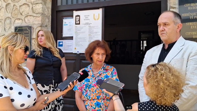 ТРАГЕДИЈА И НЕРАЗБИРАЊЕ НА КУЛТУРАТА Е ШТО МИНИСТЕРСТВОТО ПРЕДЛОЖИЛО СТРУШКИТЕ ВЕЧЕРИ НА ПОЕЗИЈАТА ДА СТАНАТ СЕКТОР ВО ЦЕНТАРОТ ЗА КУЛТУРА, РЕЧЕ СИЉАНОВСКА-ДАВКОВА ЗА ПРЕДЛОГОТ НА ПОРАНЕШНИОТ МИНИСТЕР ЉУТКОВ