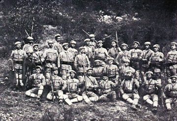 (Фото) Државниот архив објави историски фотографии и документи по повод Илинден