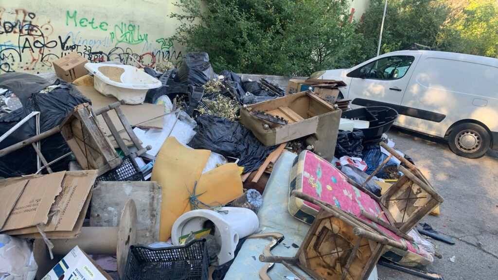 Отстранети 675м3 отпад од диви депонии