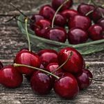 Црешите во тегла: вкусен начин да се зачува летото, но и дел од нивните корисни својства