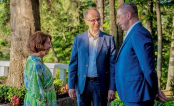 Сиљановска Давкова оствари средба со српскиот премиер Мацут, разговарано и за претстојниот Самит Брдо-Бриони што ќе се одржи во Охрид