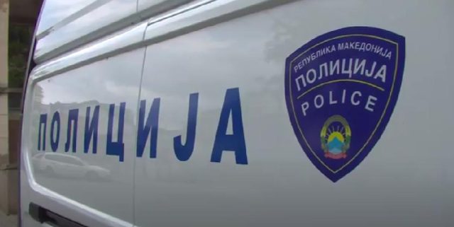 Лишен од слобода возач откако возел со 220 км/ч на автопат