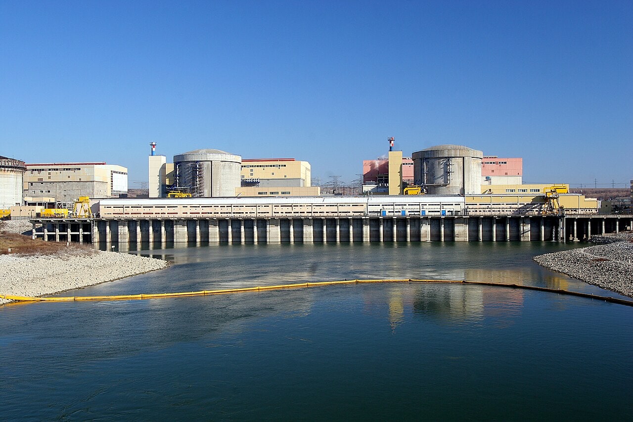 ПОРАДИ РЕКОРДНО НИСКИОТ ВОДОСТОЈ НА ДУНАВ, Романија принудена да го исклучи вториот нуклеарен реактор во централата Чернавода