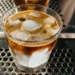 Дали почесто пиете ладно кафе во текот на летото? Еве дали е добар избор за вашиот организам
