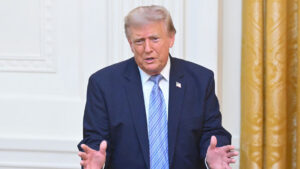 Трамп го нервира поместувањето од летно на зимско време: Доста е овој апсурд