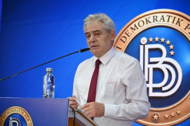 Ахмети: Се оддалечуваме од илинденскиот идеал, Албанците сѐ повеќе се маргинализираат
