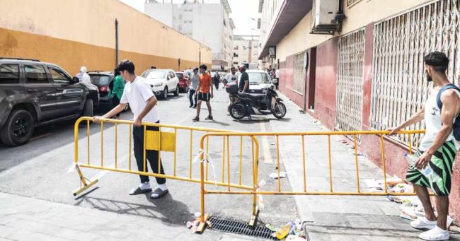 72 ЗАГИНАТИ ПРИ МИГРАНТСКИОТ НАПЛИВ ВО СЕУТА, СООПШТИЈА ШПАНСКИТЕ ВЛАСТИ