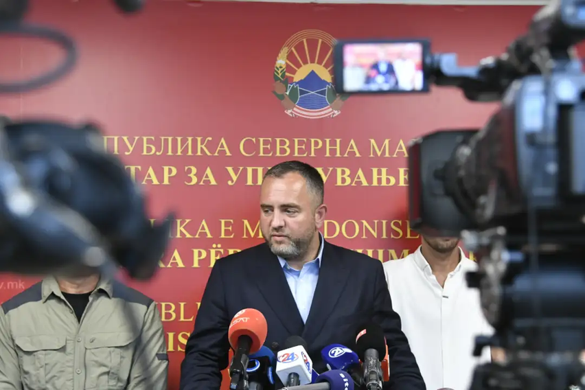 (ВИДЕО) Тошковски: Водата во Гостивар сѐ уште не е безбедна за пиење, смее да се користи само како техничка