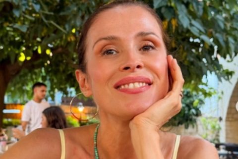 Вирален емотивен бум: Каролина Гочева се прегрна со помладата верзија од себе – еве што би ѝ шепнала денес… (видео)