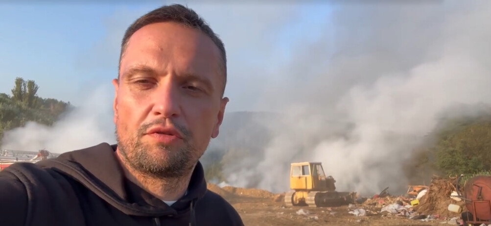 Пожарот на депонијата во Крива Паланка гори повеќе од 15 часа: Митовски очекува до крајот на денот да биде ставен под контрола