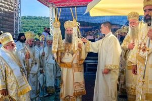 „Побједа“: Во СПЦ се разговара за разрешување на Јоаникиј и формирање Бококоторска епархија