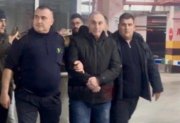 ВЛЕН ПРАШУВА: Дали Груби ја купува слободата со тајните на ДУИ?