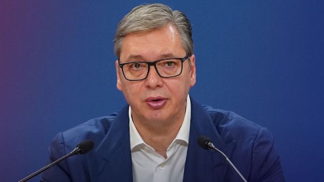 Вучиќ ја нападна Подгорица поради присуството на одбележувањето на „Олуја“