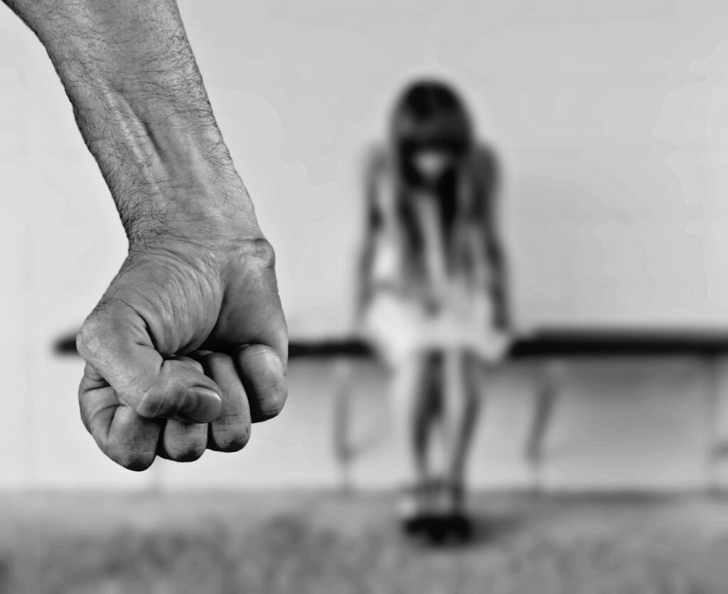 Приведен 24-годишен скопјанец: Физички ја нападнал својата бремена сопруга