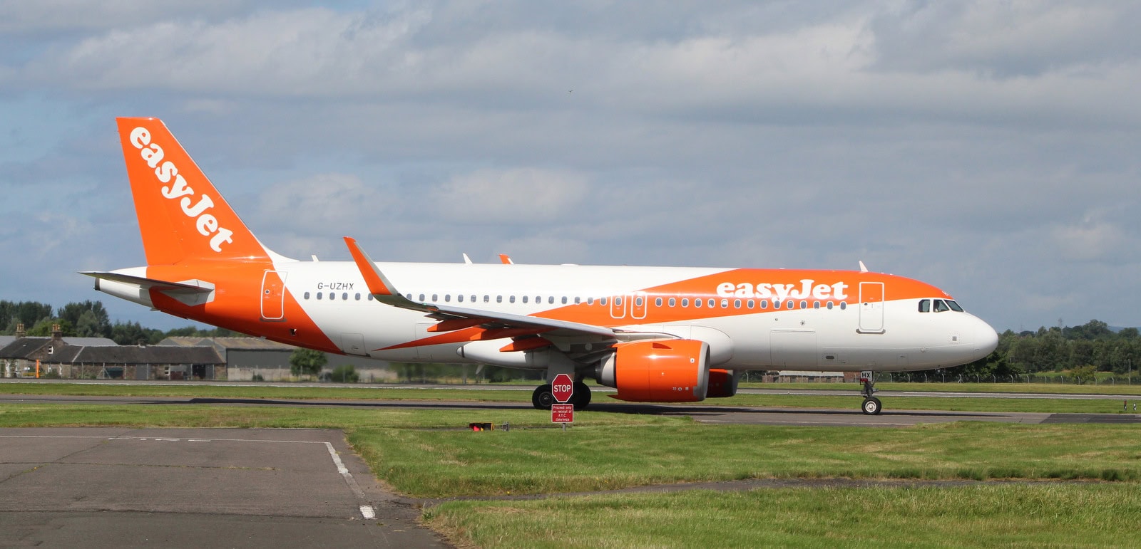 EASYJET ДОБИВА НОВ ГАЗДА: Аполо Глобал Менаџмент ја купи познатата нискобуџетната авиокомпанија