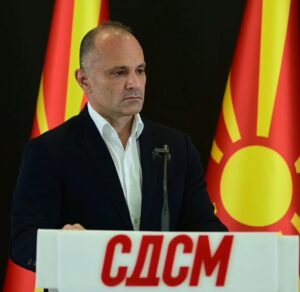 На СДС и Филипче им пречи независноста и сега се против македонското знаме кое двапати го менуваа, реагира ВМРО-ДПМНЕ
