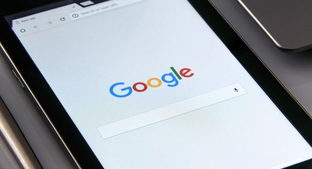 Google ја проширува улогата на вештачката интелигенција во огласувањето при пребарување
