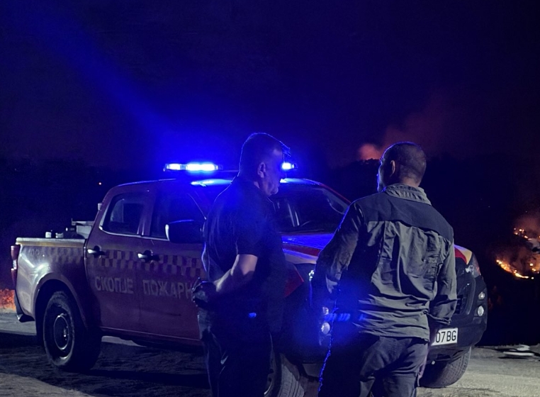 Пожарот во Студеничани и натаму активен, 21 пожар регистриран денеска во земјава