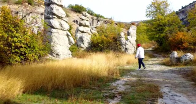 Уапсена жената која тепала туристи кај Куклица