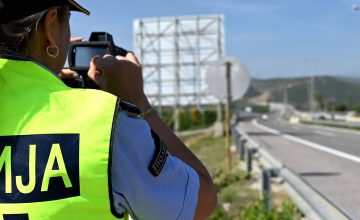 Засилени контроли за брзина во рамки на ROADPOL Operation Speed: За една недела откриени 1.576 прекршоци за брзо возење