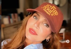 (ВИДЕО+ФОТО) Ѕвездата од серијата „Бафи, убиец на вампири“ позирала во бикини, обожавателите биле воодушевени