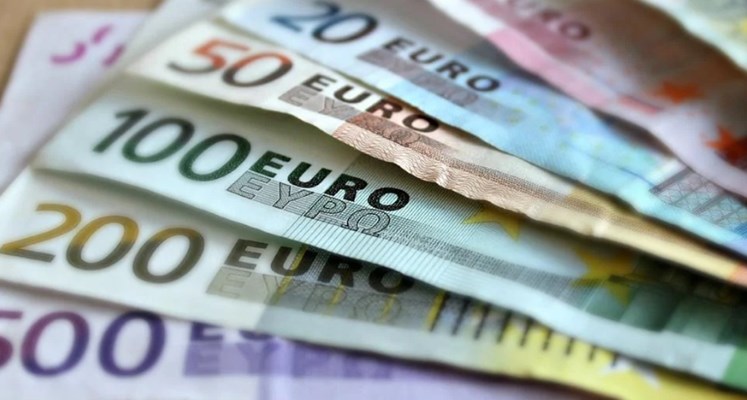 Обвинение во Сплит: Сметководителка со деценија крадела пари од фирмата, си купувала недвижности