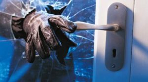 Полицијата во Гостивар фати група млади крадци, меѓу нив и 16 годишно девојче