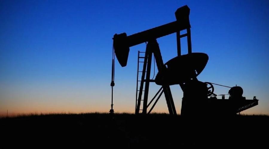 Растат цените на нафтата, Иран го условува повторното отворање на Ормускиот Теснец
