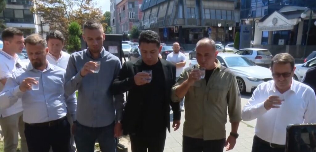 Водата во Гостивар повторно е за пиење – се укинува забраната, истрагата продолжува