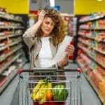 Иста сметка, попразна кеса: Македонците купуваат 4,2% помалку храна, иако трошат речиси исто