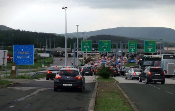 ГРАНИЧНИ ПРЕМИНИ: На Богородица за излез од Македонија во Грција се чека еден час, нема подолги задржувања на другите премини