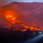 Етна не попушта: Аеродромот во Катанија затворен петти ден, стотици патници заглавени на Сицилија