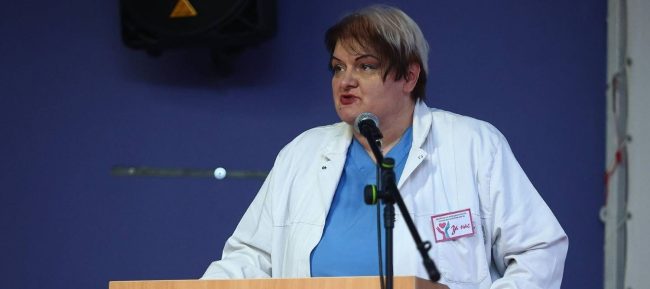 ТЕТОВО ИМА ПЕТ, А КАРПОШ ДВЕ ПАТРОНАЖНИ СЕСТРИ НА ИСТ БРОЈ ЖИТЕЛИ, ДРЖАВАТА МОРА ДА ВЛОЖУВА ЗА КОРИСНИЦИТЕ ДА НЕ СТАНАТ ПАЦИЕНТИ, ВЕЛИ ГОРДАНА БЕШЛИОВСКА ОД ЗДРУЖЕНИЕТО „ЗА НАС“