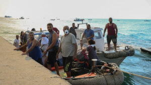 Пет македонски семејства побарале помош за евакуација од подрачјата зафатени со пожарите во Грција