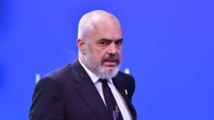 Зеленски од Белград порача дека нема да го признае Косово, стигна одговор од Еди Рама