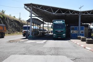 Здруженијата на превозници од Западен Балкан утре на средба во Скопје за решавање на проблемот на професионалните возачи во Шенген зоната